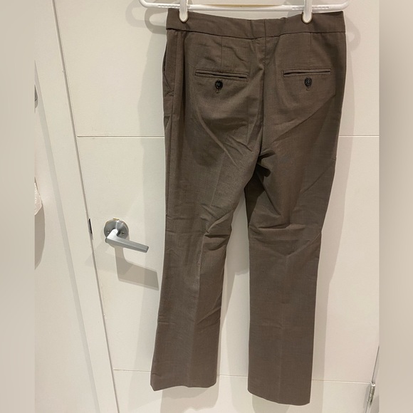 Size 4 women’s dress pants - Picture 4 of 4